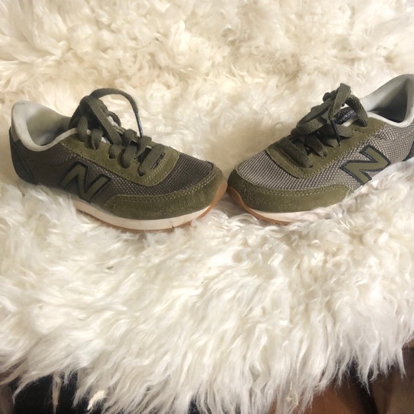 Kids sz shoes - Picture 6 of 6